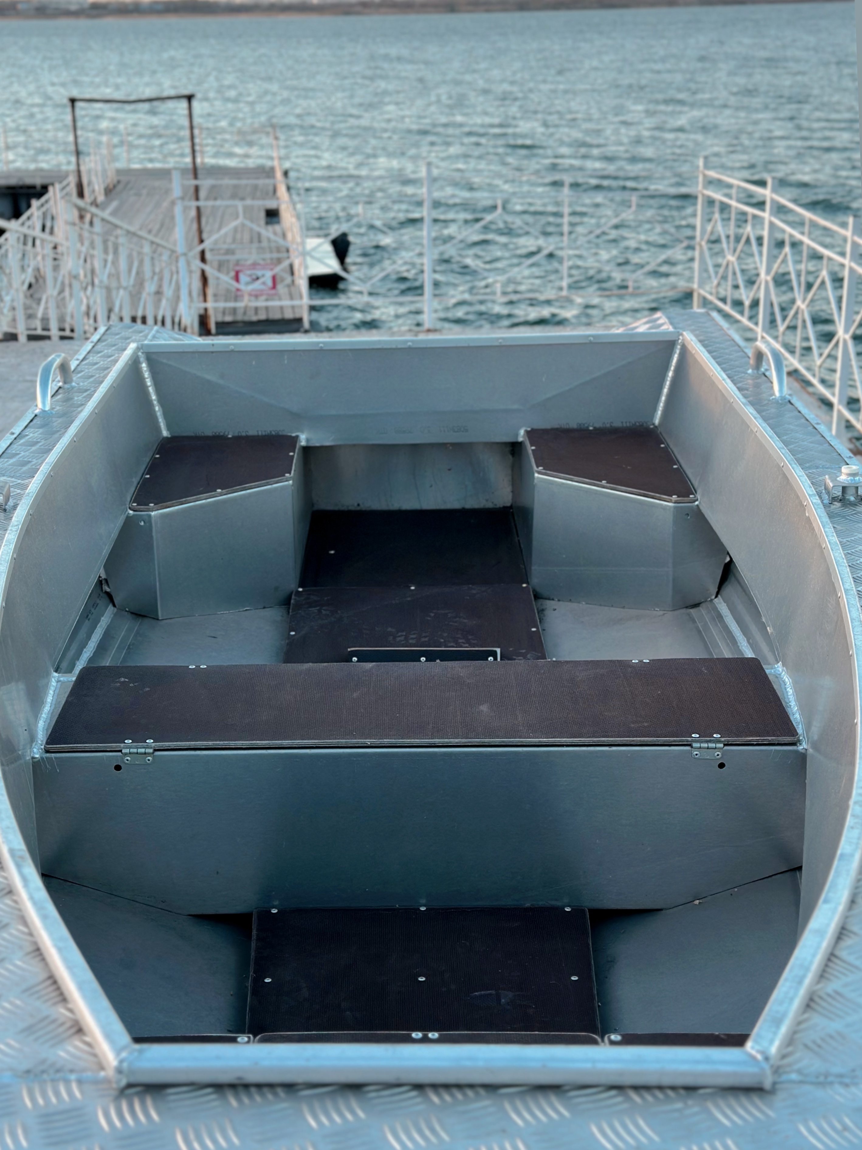 Лодка Kazboat 37